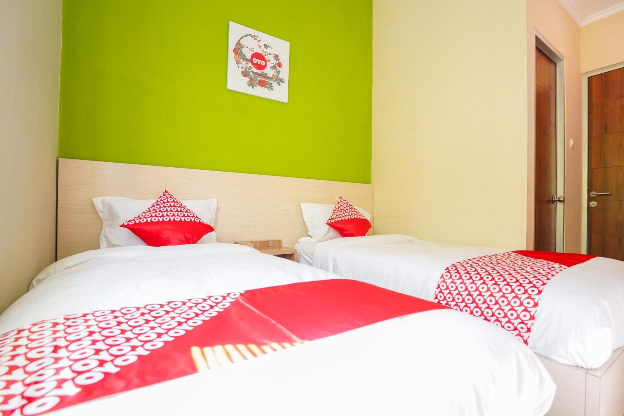 Hotel O Surabaya Near Surabaya Town Square Formerly Kupang Gunung Residence Exterior photo