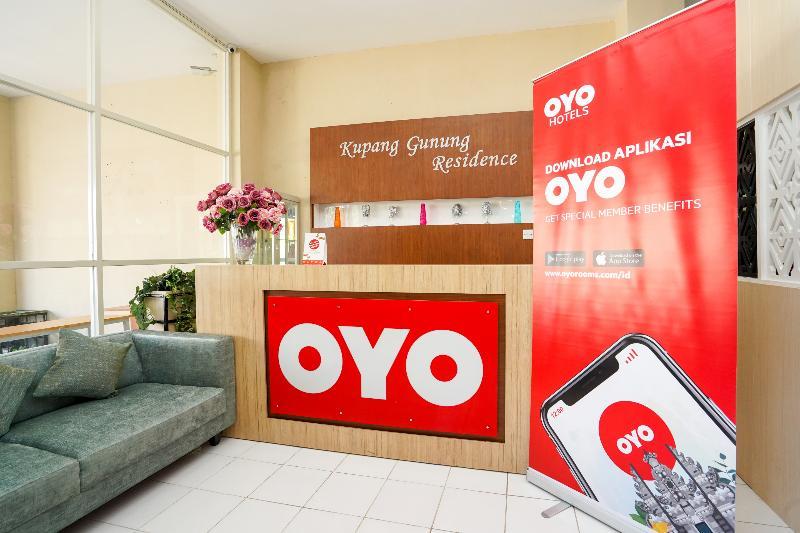 Hotel O Surabaya Near Surabaya Town Square Formerly Kupang Gunung Residence Exterior photo