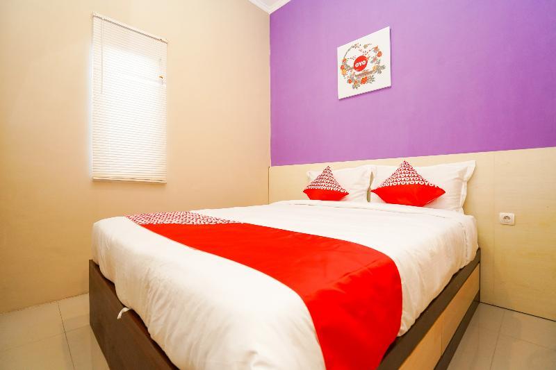 Hotel O Surabaya Near Surabaya Town Square Formerly Kupang Gunung Residence Exterior photo